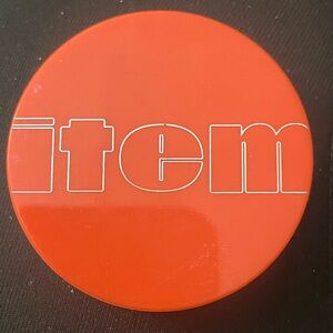 item vibez swipe & glow contour powder